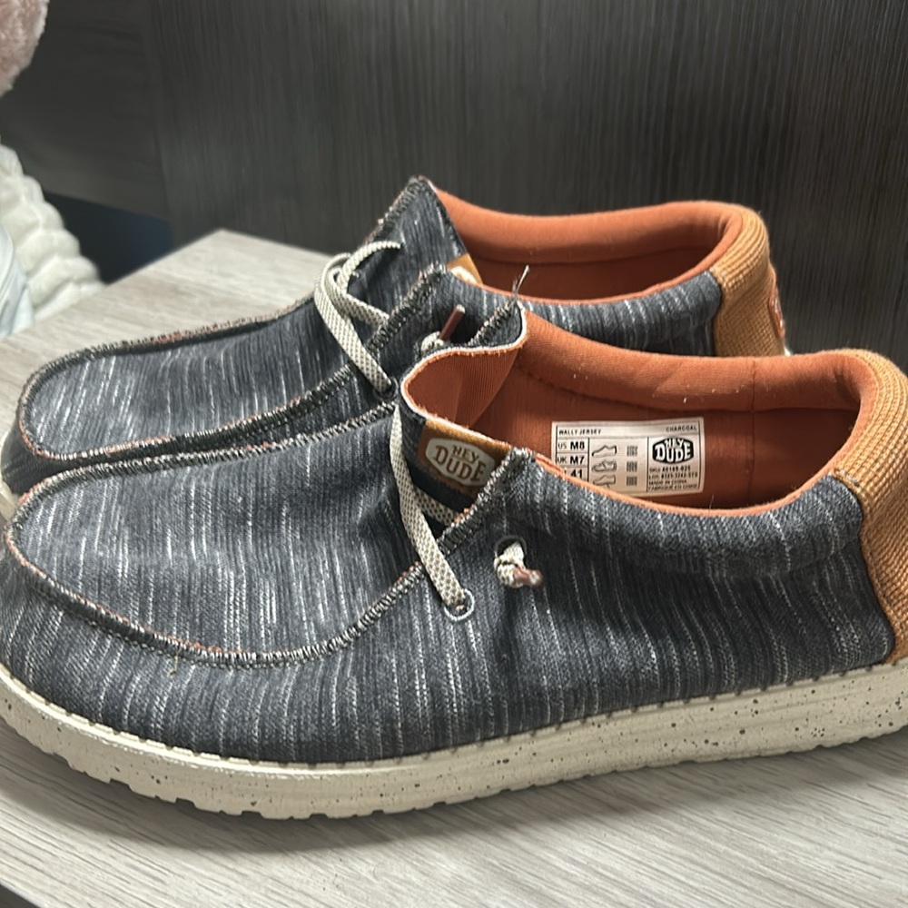 Grey heydudes